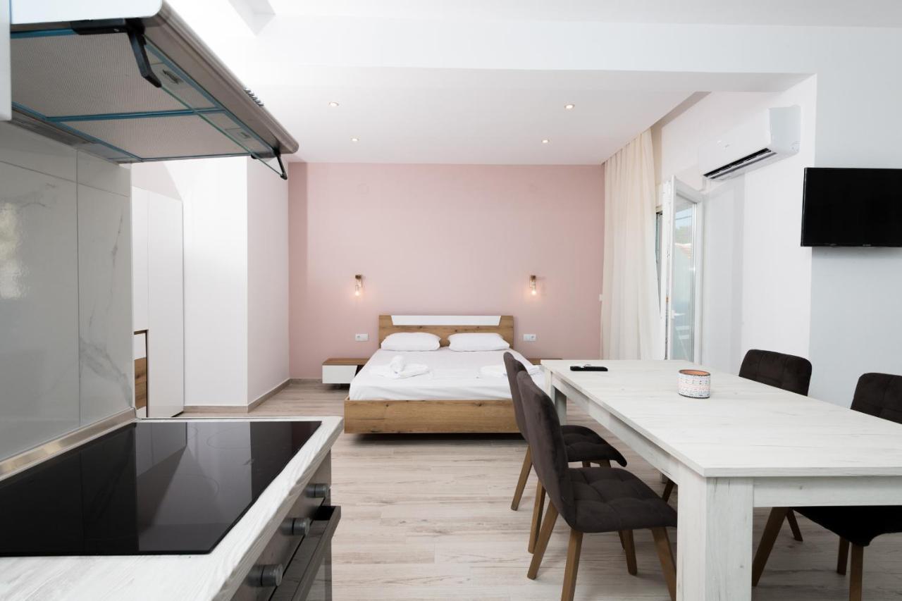 Diamanti Apartments Downtown 리메나스 외부 사진